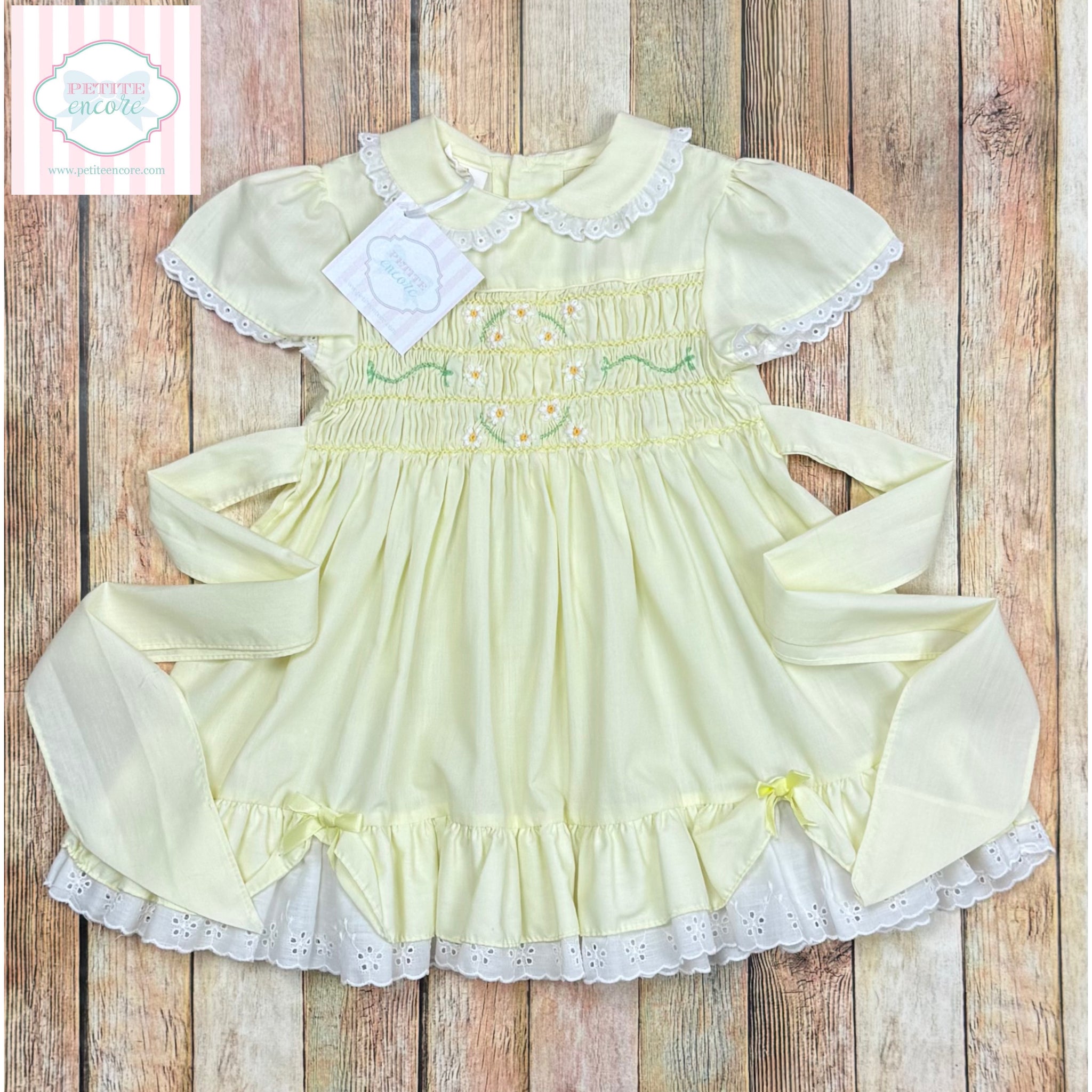 polly flinders dresses Vintage Polly Flinders Smocked Apron Dress 5t