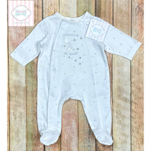 Welcome to the world one piece NB